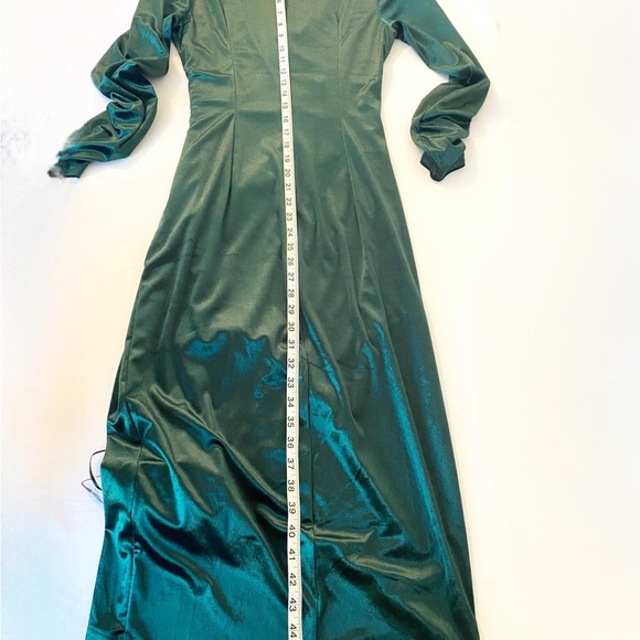 Green Velour Wrap Style Midi Dress Medium Ruched Long Sleeve Holiday Glam - Picture 6 of 6